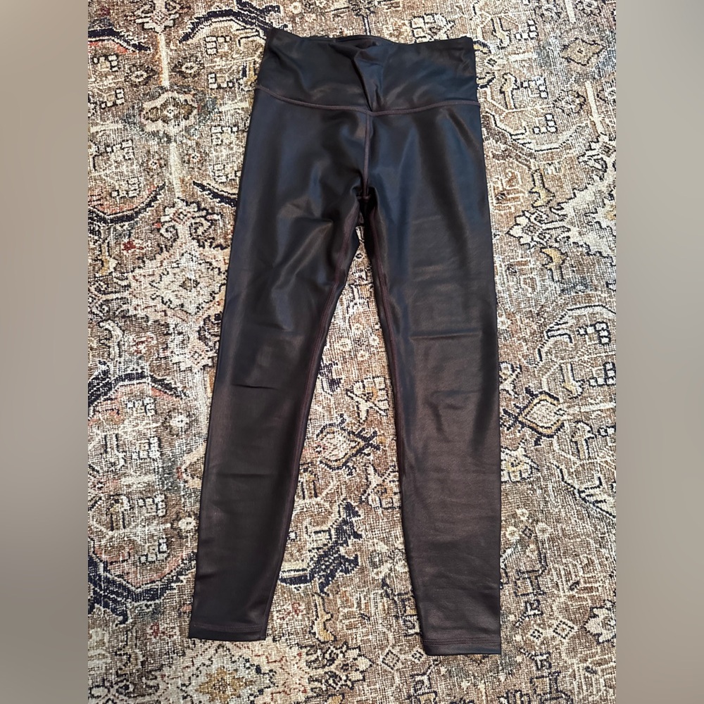 Women's Athleta Violet Purple Shine Leggings Size XSmall Gently Worn